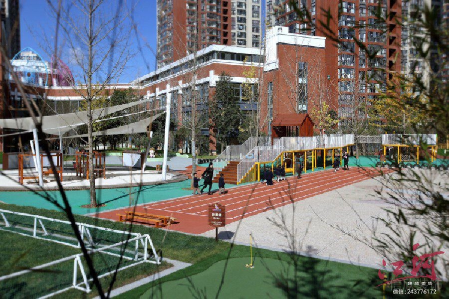 学校操场跑道设计