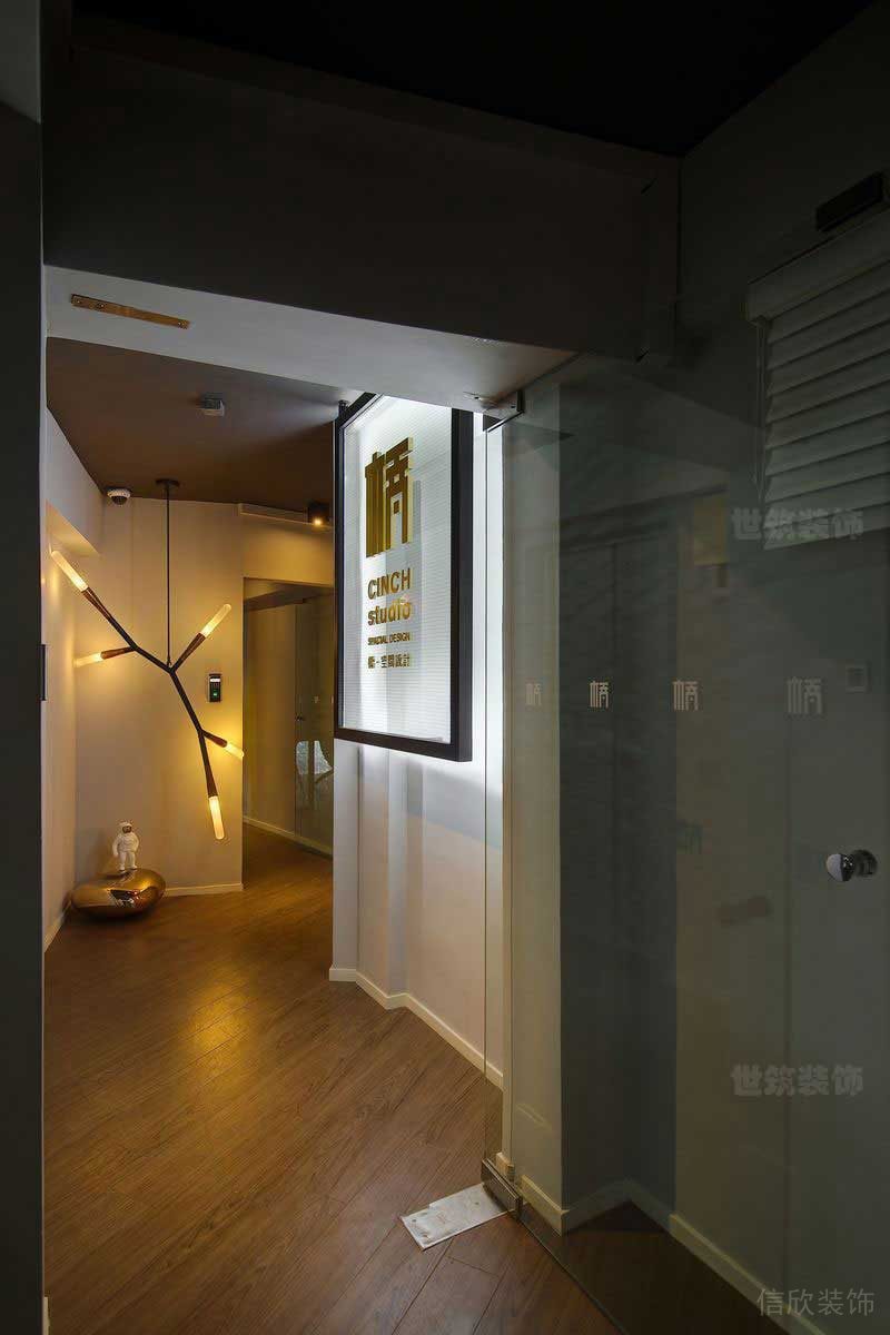 北欧现代风办公室过道招牌灯箱