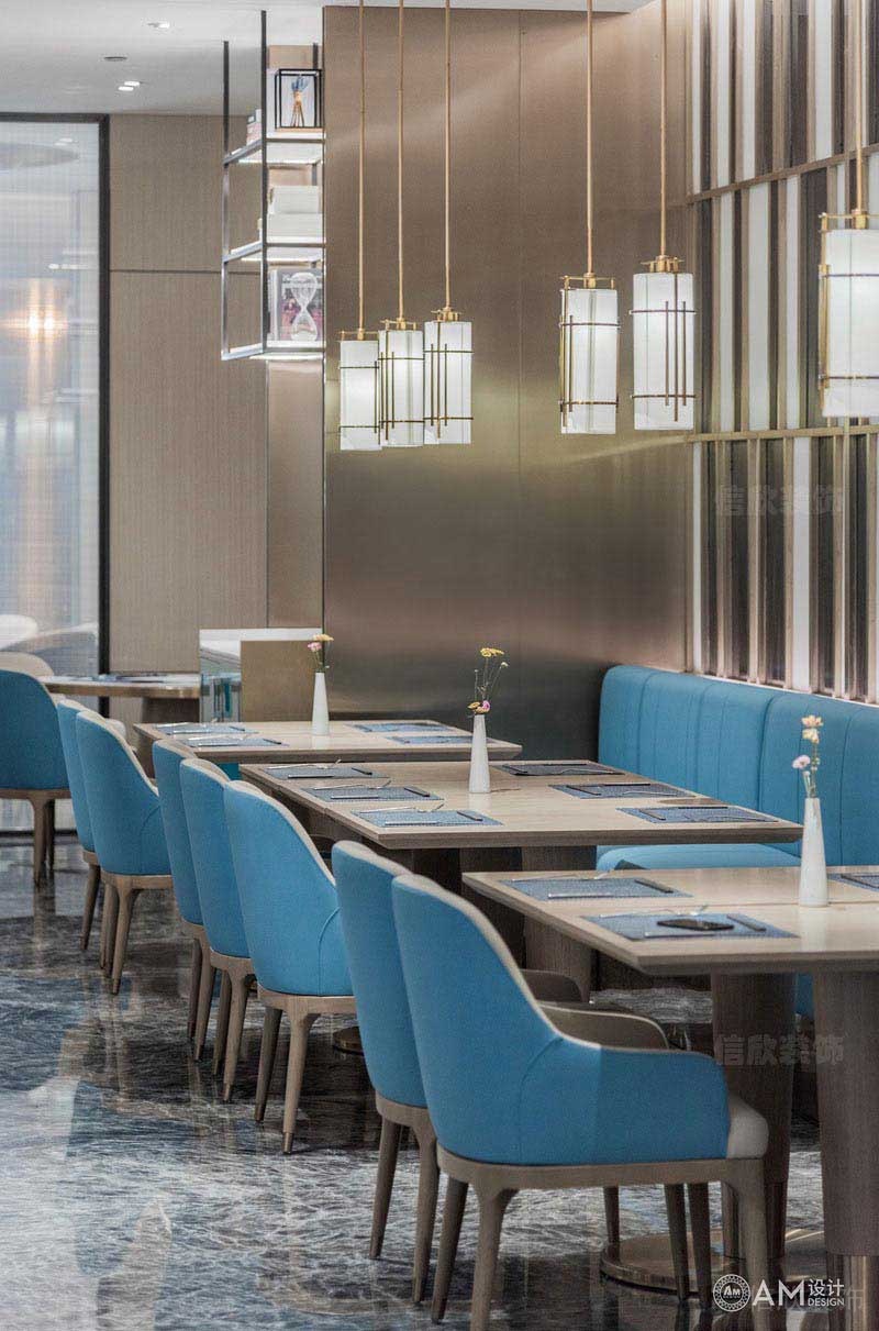 餐厅蓝色餐椅搭配效果图