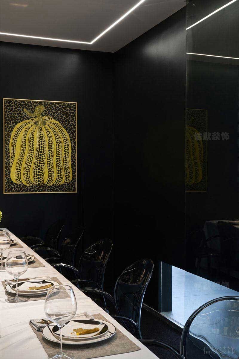 餐厅全黑色墙面效果图