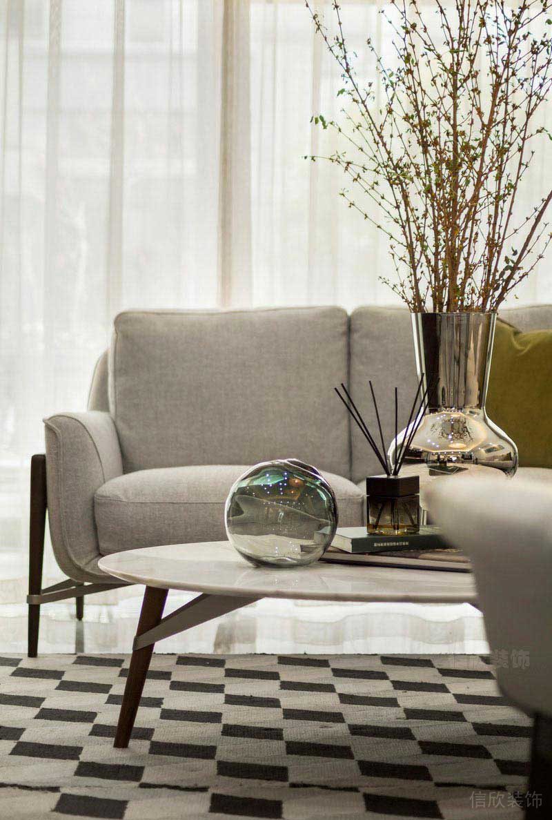 灰色沙发的现代客厅效果图