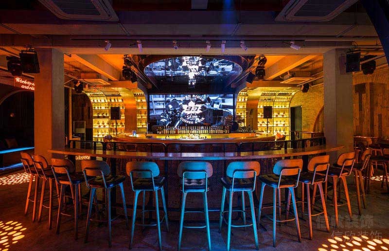 弧形酒吧台设计效果图