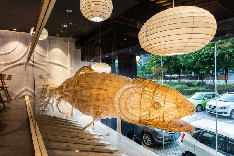 日式餐厅大鱼吊顶装饰设计方案