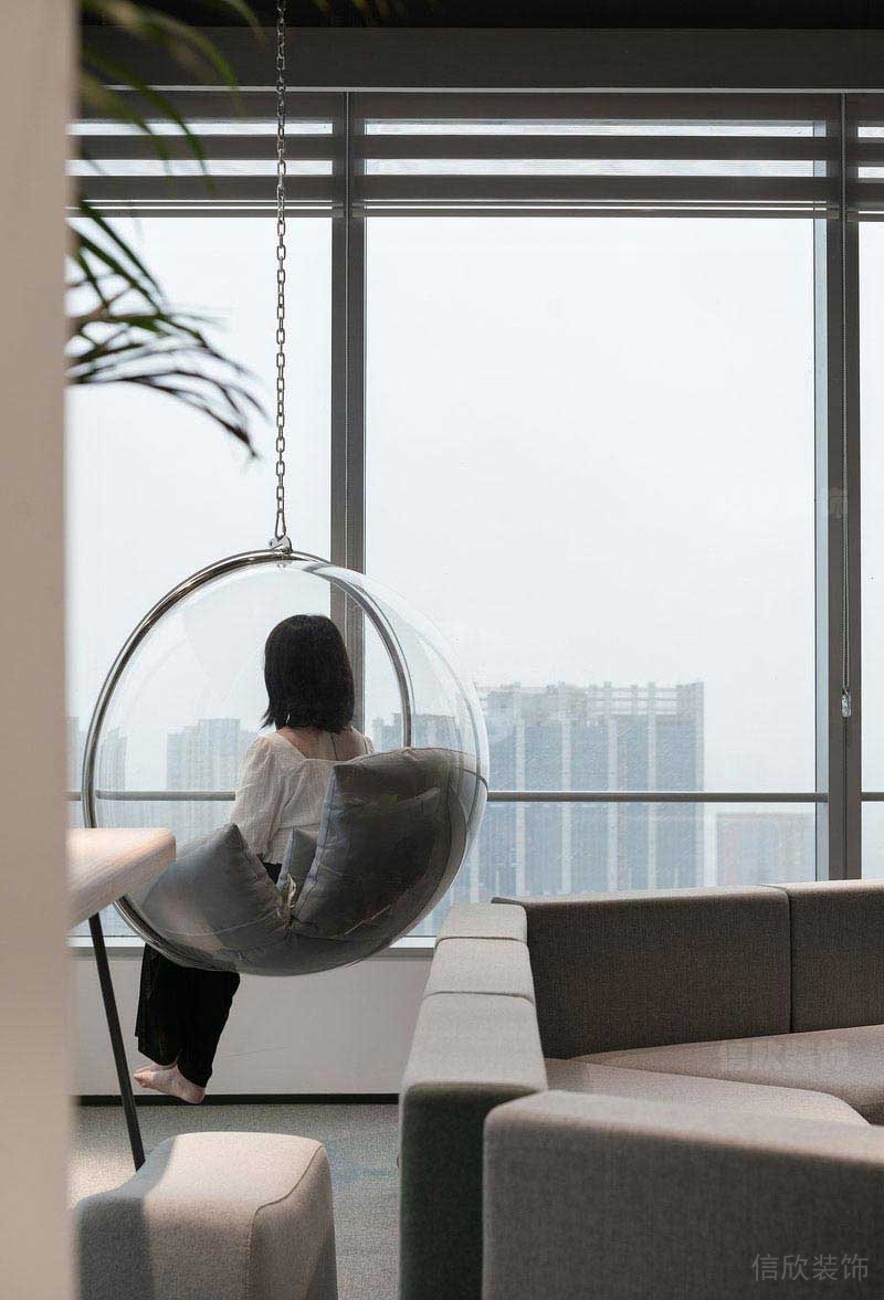 现代客厅吊椅设计效果图