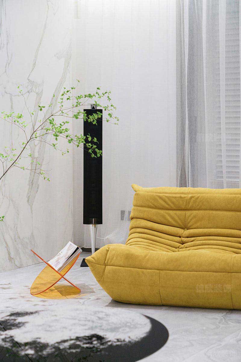现代客厅黄色沙发效果图