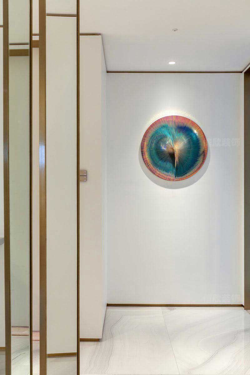 新居现代轻奢风玄关过道效果图