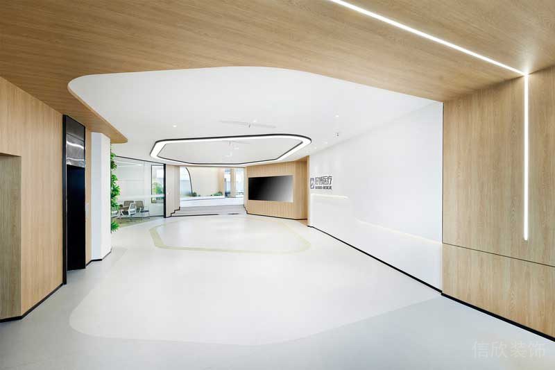 深圳龙华现代风格大型办公室装修设计五楼电梯厅