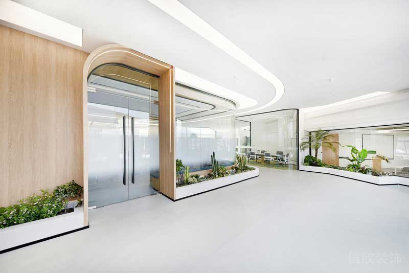 深圳龙华现代风格大型办公室装修设计绿植装饰