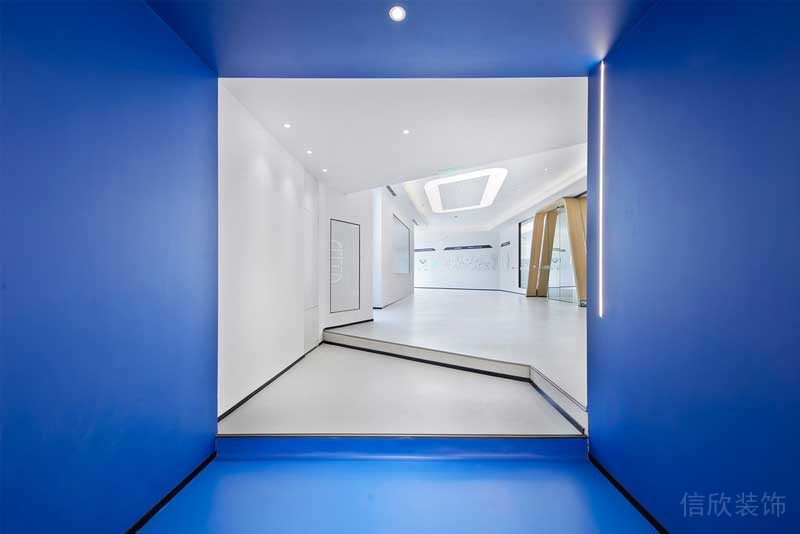 深圳龙华现代风格大型办公室装修设计色彩元素