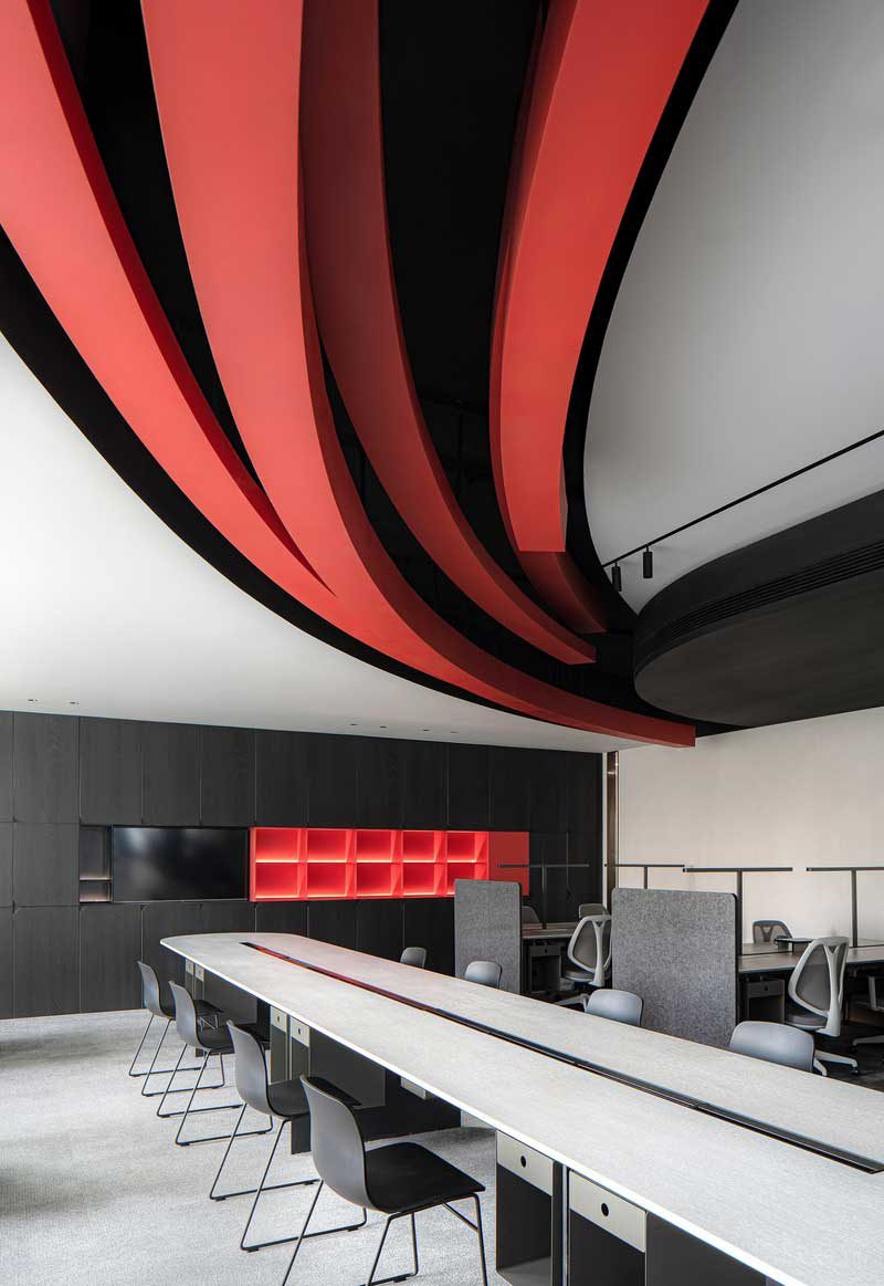 深圳南山前海现代风格办公室装修设计开放式会议区