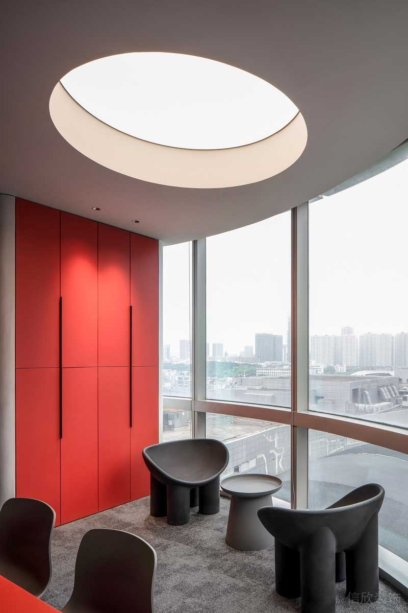 深圳南山前海现代风格办公室装修设计休息区
