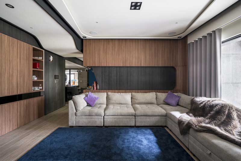 深圳福田下沙港式现代家庭旧房装修改造客厅