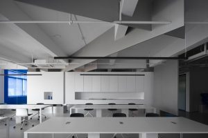 深圳南山区飞亚达科技大厦现代简约风格办公室装修设计办公区效果图