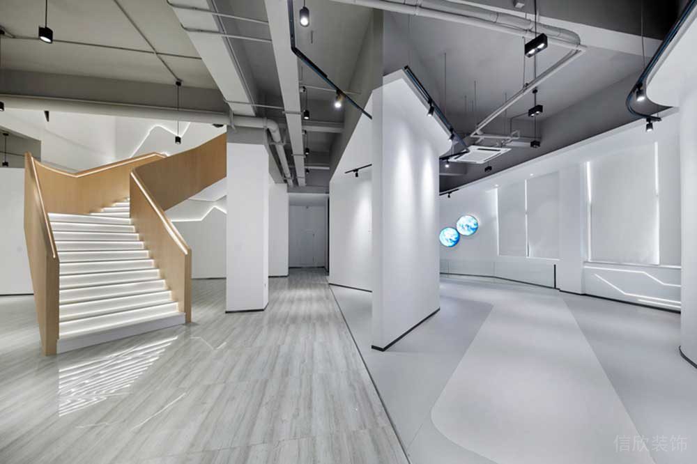 宝安区朗峻广场现代简约风格办公室装修设计楼梯间