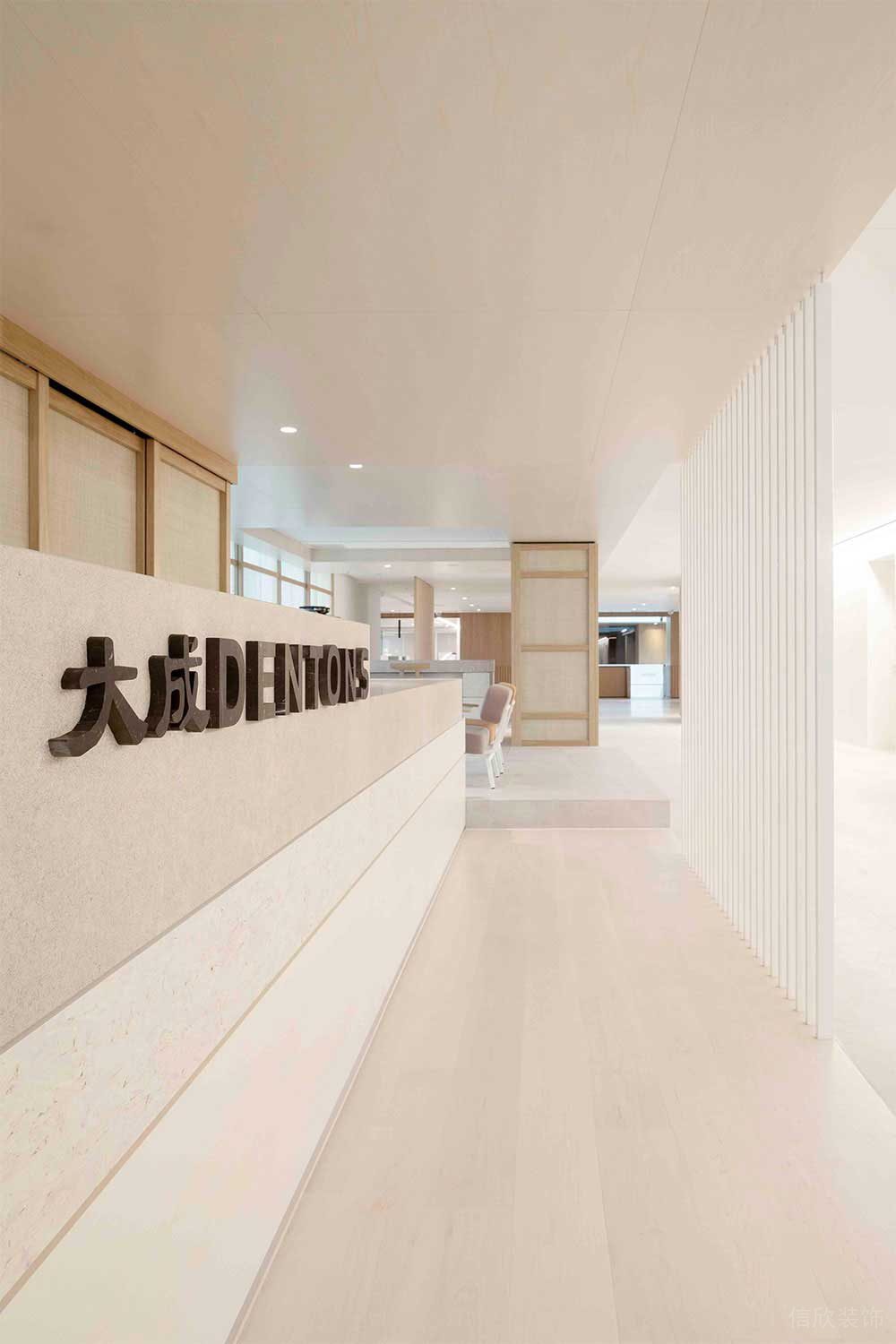 简约风格办公空间前厅过道设计装修图