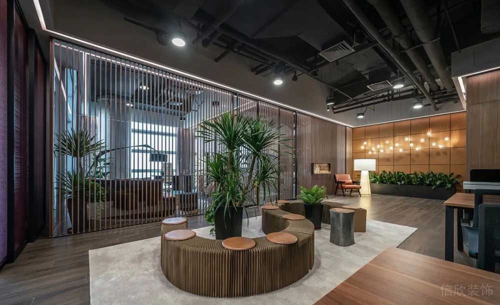 简约工业风商务办公空间休息区案例装修图