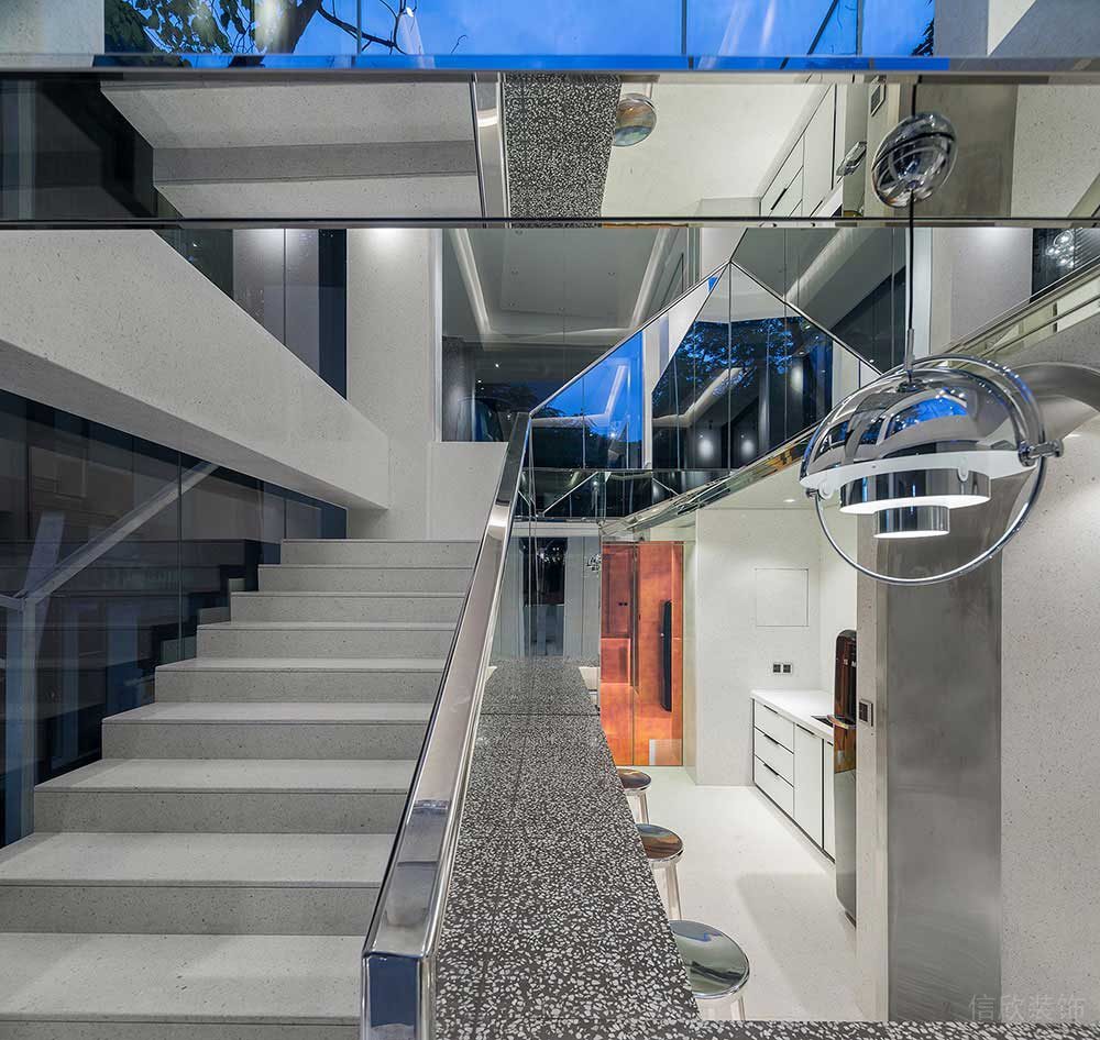 现代风格商务办公室楼梯走道空间设计装修图