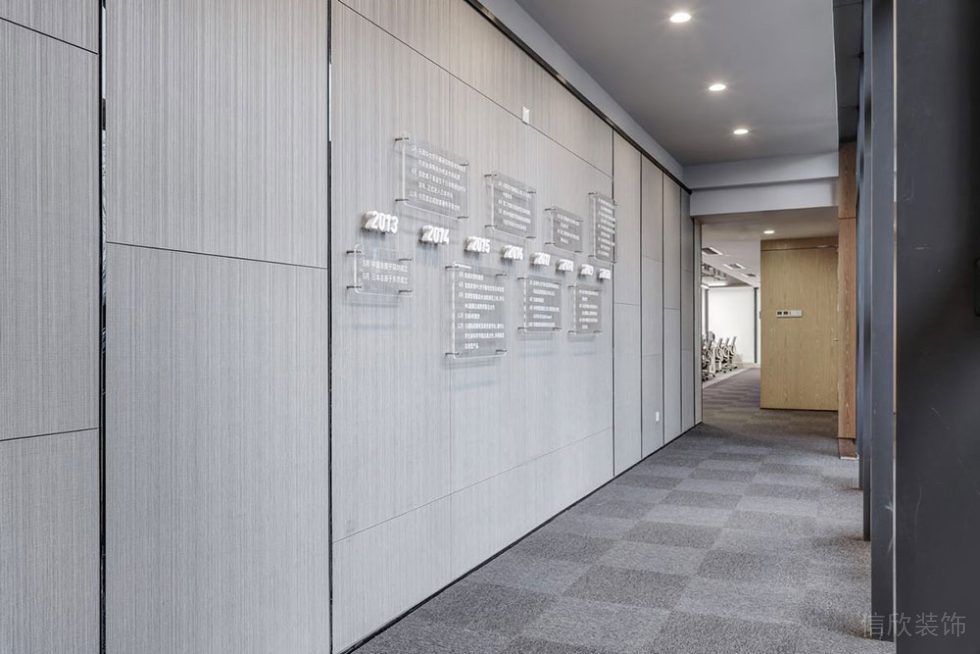现代风格商务办公室文化走廊设计装修图