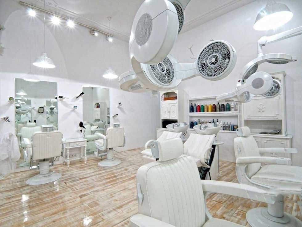 白色的美发店剪发区装修设计