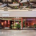 造型设计发型店铺效果图镜面天花几何装修店铺效果图