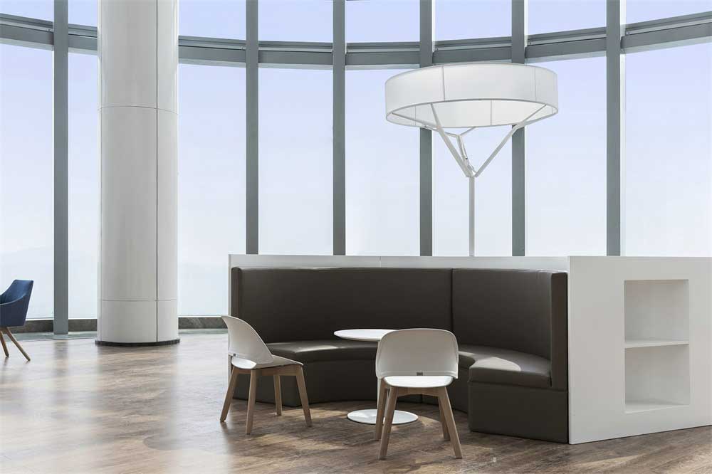 深圳市南山区科技园现代简约办公室沙发设计
