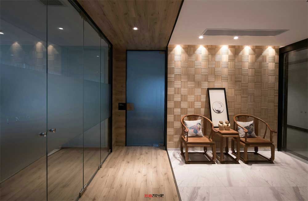 深圳南山智慧广场新中式风格办公室装修设计案例前厅艺术背景墙
