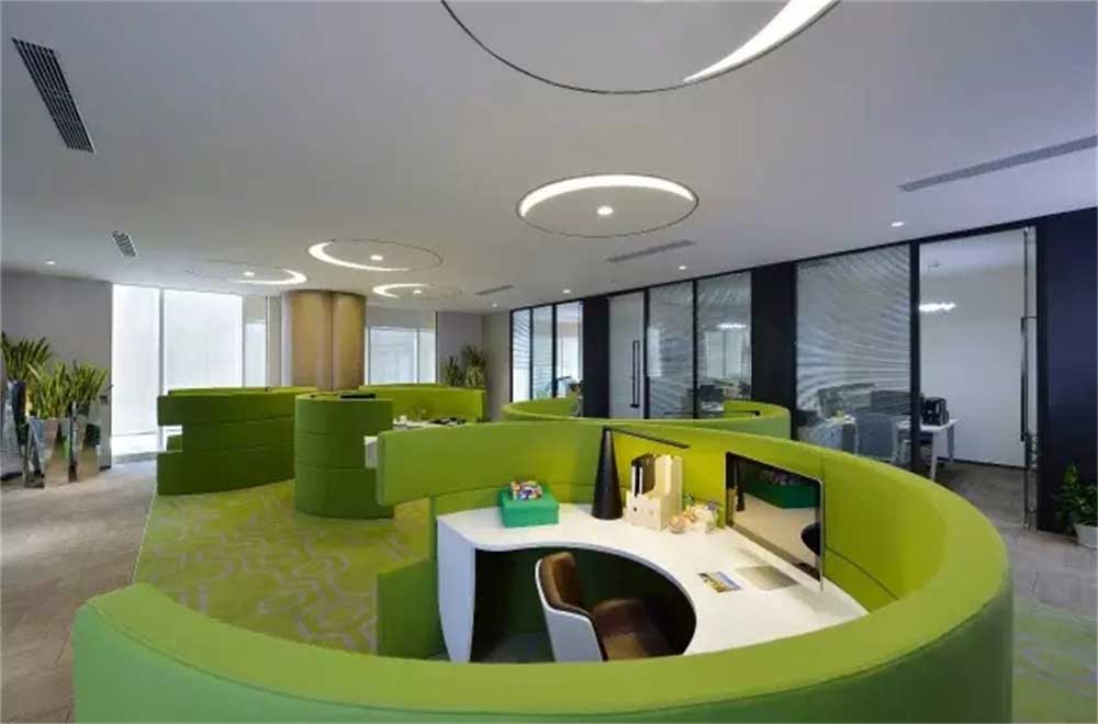 深圳福田国通大厦现代风格办公室装修设计案例办公区
