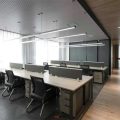深圳南山智慧广场新中式风格办公室装修设计案例办公区效果图