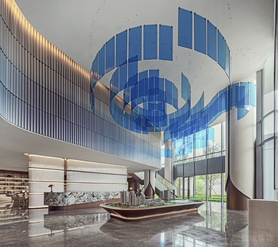 售楼处沙盘蓝色亚克力天花设计