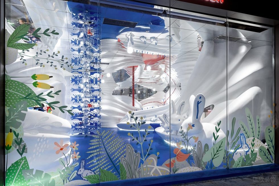 深圳市宝安区福永大白兔全球首家旗舰店装修设计彩色发光玻璃墙二