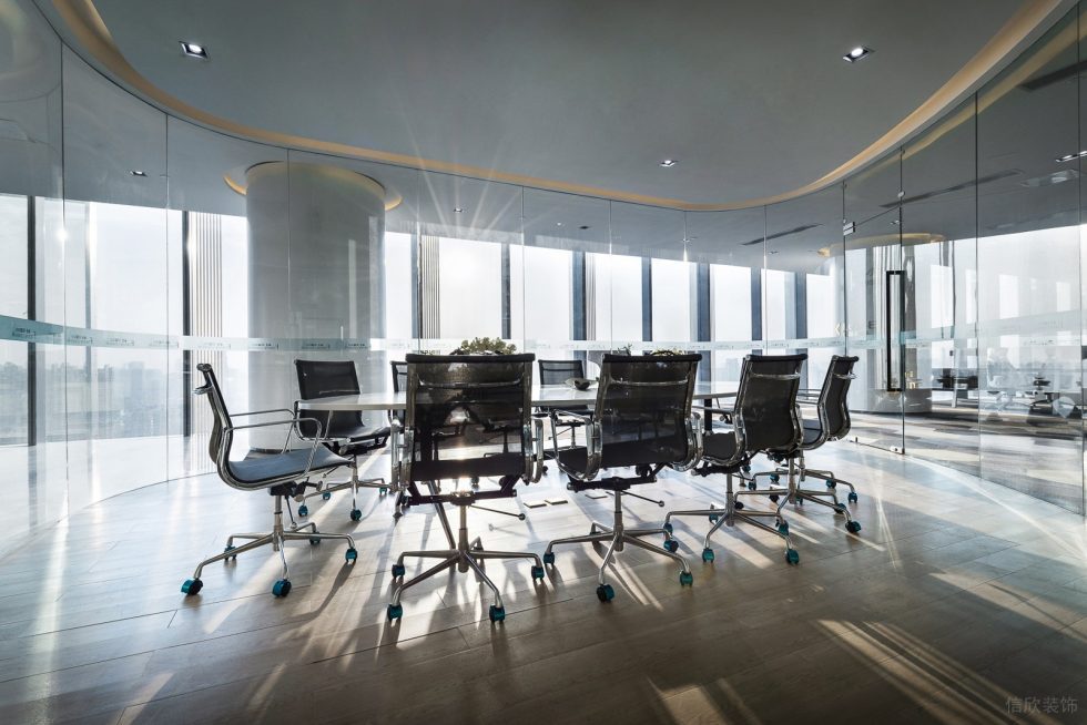 深圳南山振业国际商务中心800平方米现代轻奢风办公室装修案例会议室