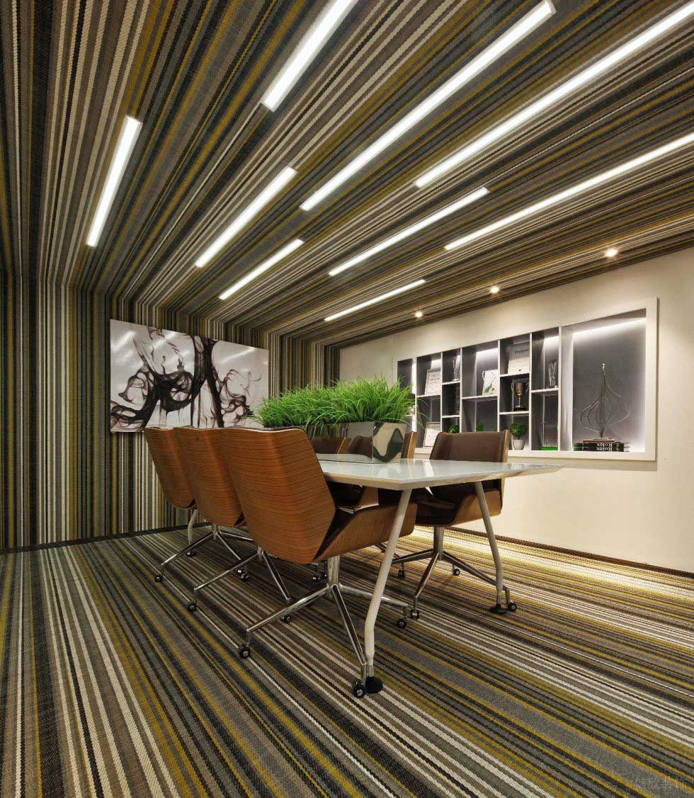 深圳罗湖物资控股置地大厦900平方米现代主义时尚风loft办公室装修案例会议室