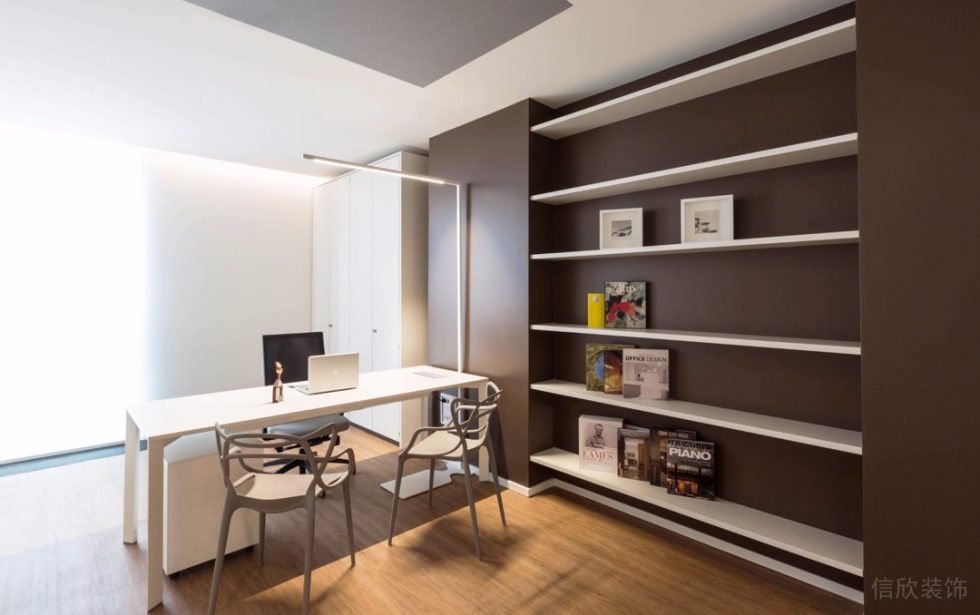 深圳南山弘毅大厦1500平方米现代极简风格办公室装修案例经理办公室