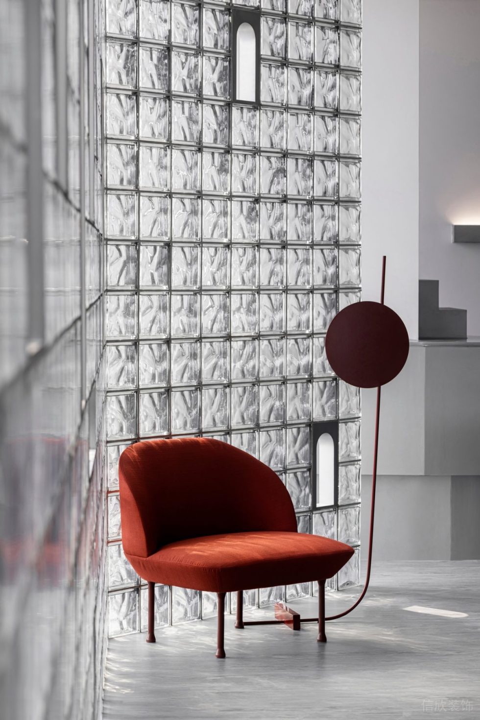 长虹科技大厦现代主义办公室装修方案 红色造型椅子