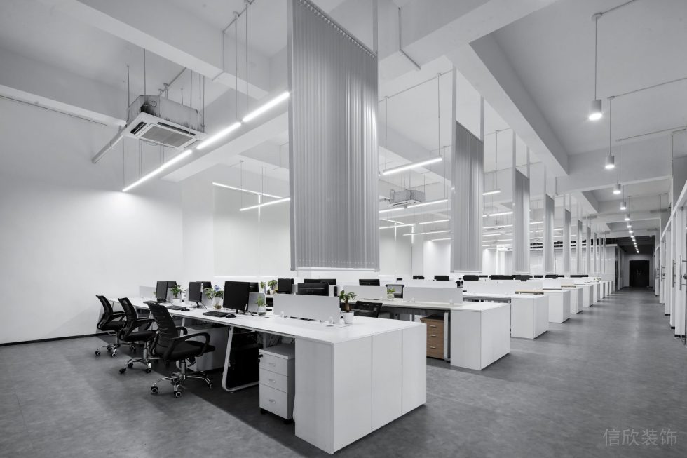 苍松大厦白色调简约风办公室装修设计案例 公共办公区