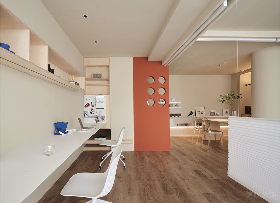 现代原木简约风格办公室装修设计方案 次要办公区