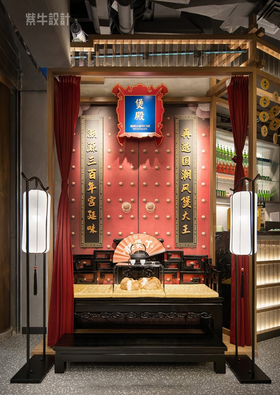 古典中式火锅店门口古典大门装修设计