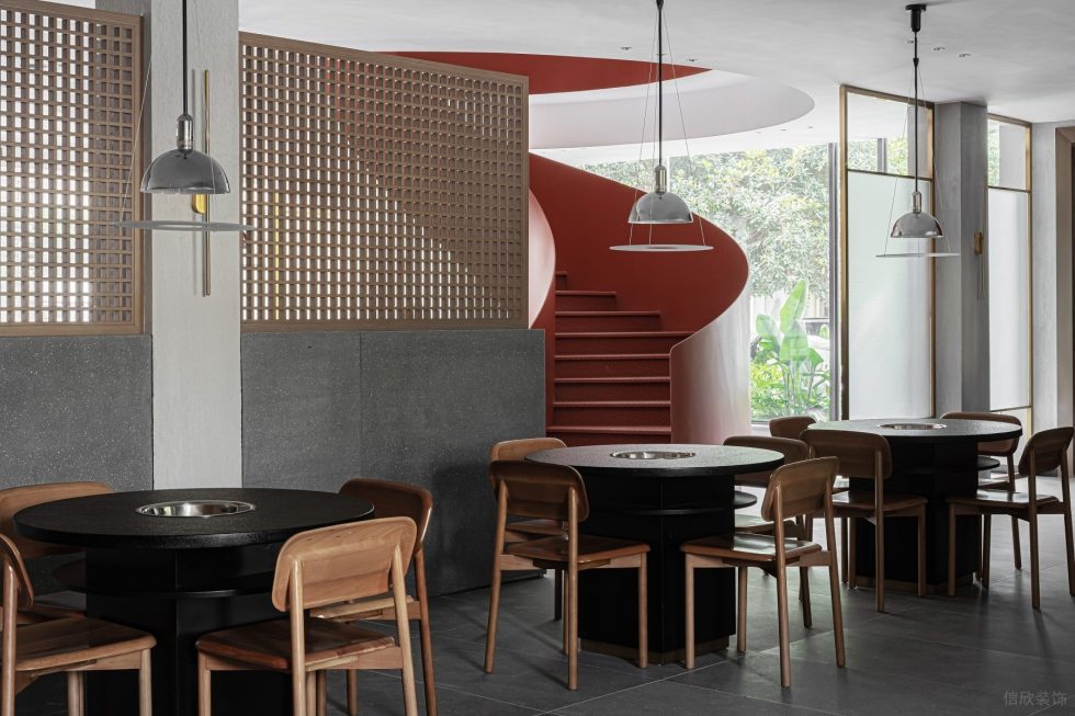 简约中式风中餐厅石材桌面搭木质椅凳软装装修设计