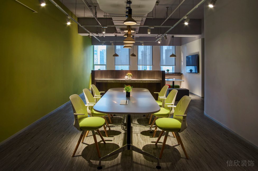 时尚简约风办公室装修设计绿色主题员工餐厅