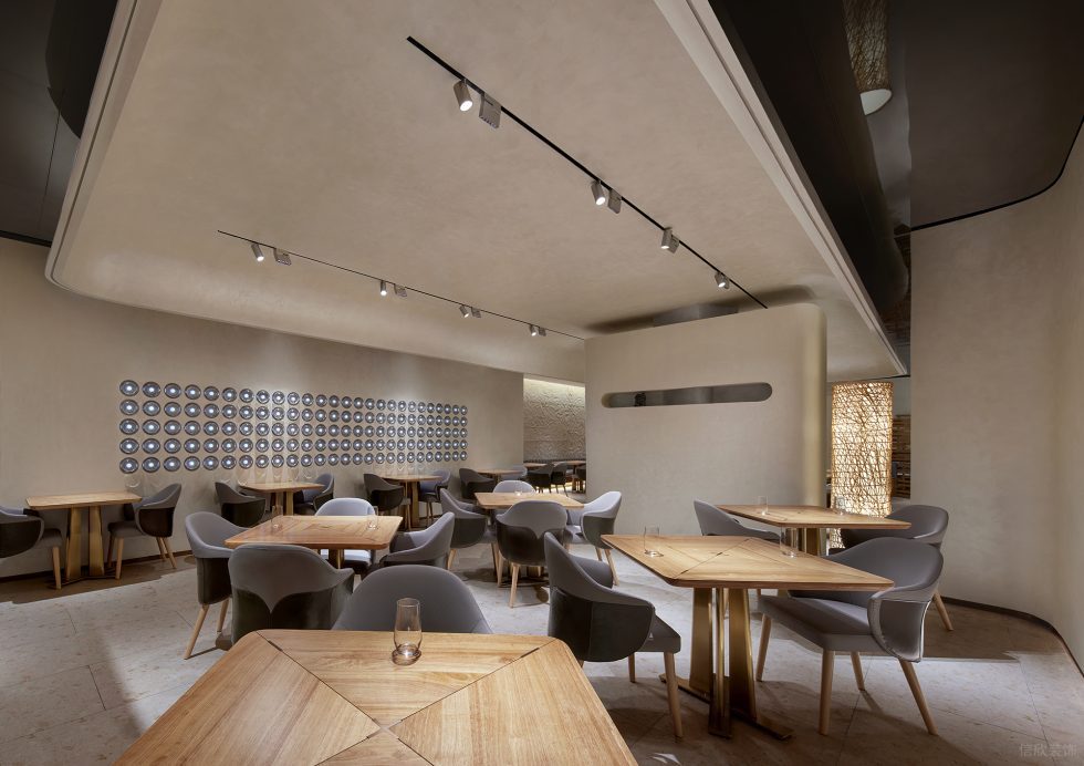 现代极简餐厅干净利落用餐区装修设计