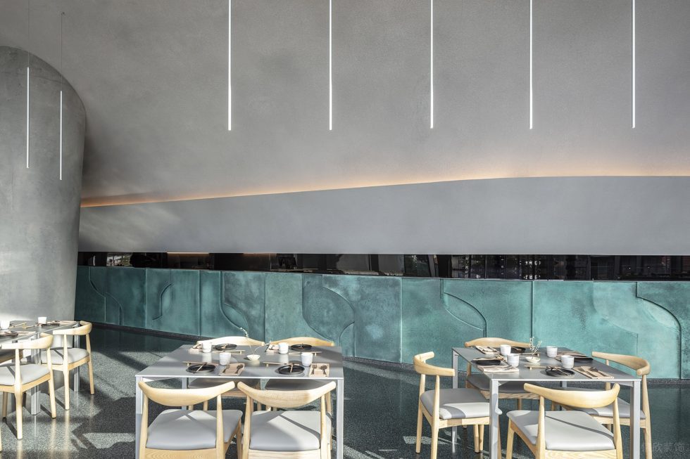 现代简约风格餐厅原木风四人用餐区布局设计图