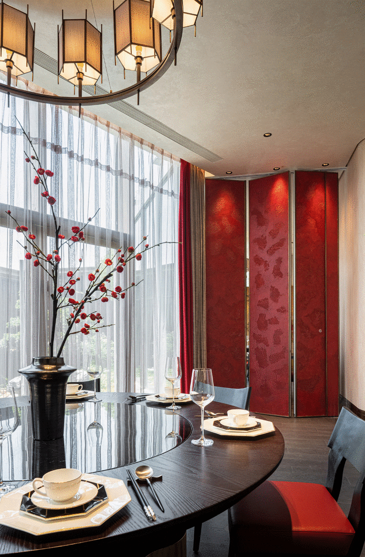 雅致高端中餐厅红色折叠门设计效果图