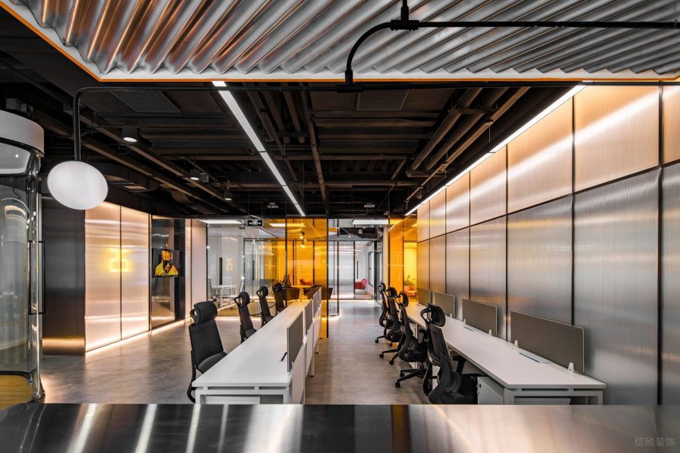 动感现代风办公室装修设计银灰色办公区效果图