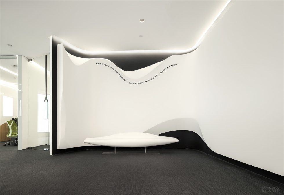 灰白色现代风办公室装修设计灰白色等候区