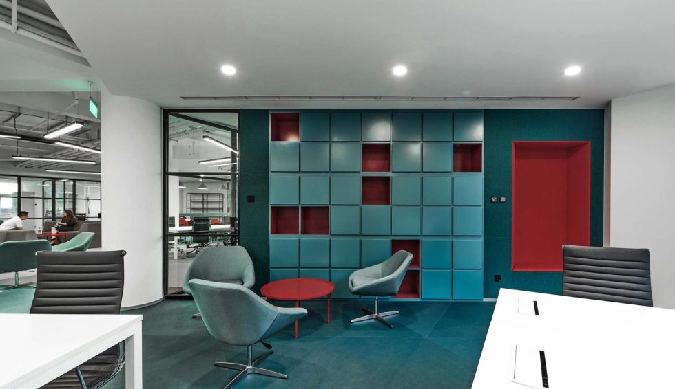深青色现代风办公室装修设计深青色洽谈区
