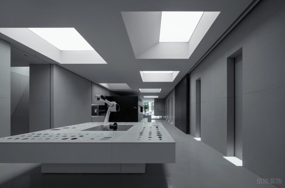 现代灯具全球旗舰展厅装修设计 顶面地面led灯饰展示