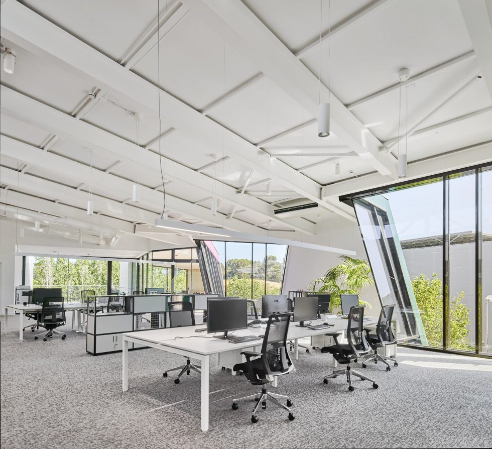 清淡色现代简约风办公室装修设计黑白灰办公区