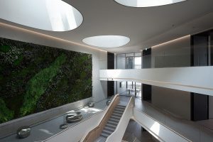黑白灰时尚极简风办公室装修设计浅色调中空楼梯厅效果图