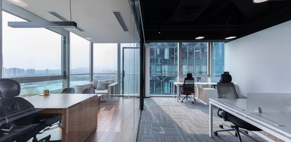 暖色现代风办公室装修设计浅色调开放式办公区
