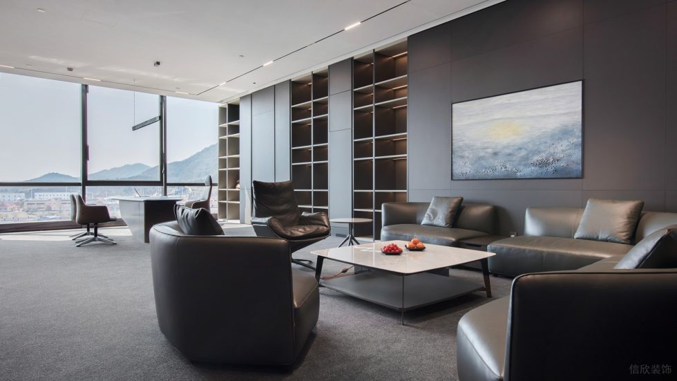原木质感灰色调现代简约风办公室装修设计灰色调总裁办公室效果图